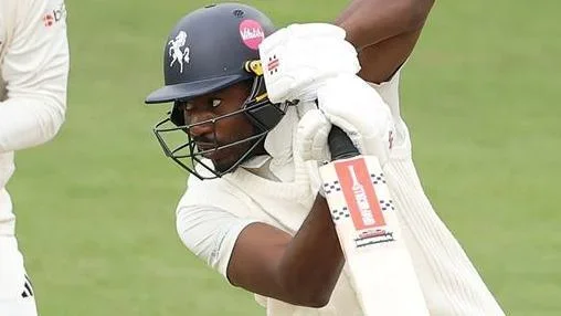 Tawanda Muyeye batting for Kent