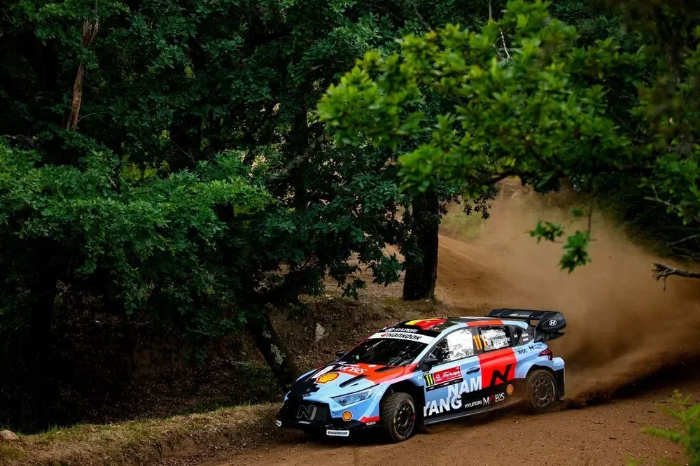 Thierry Neuville, Martijn Wydaeghe, Hyundai Shell Mobis World Rally Team Hyundai i20 N Rally1