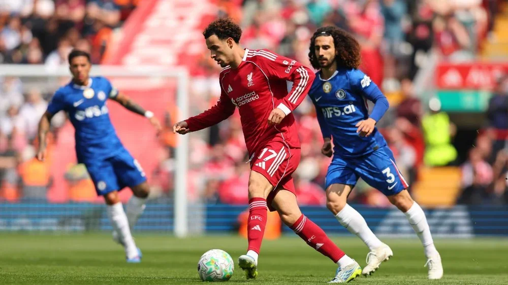Liverpool y Chelsea empataron a uno en Anfield
